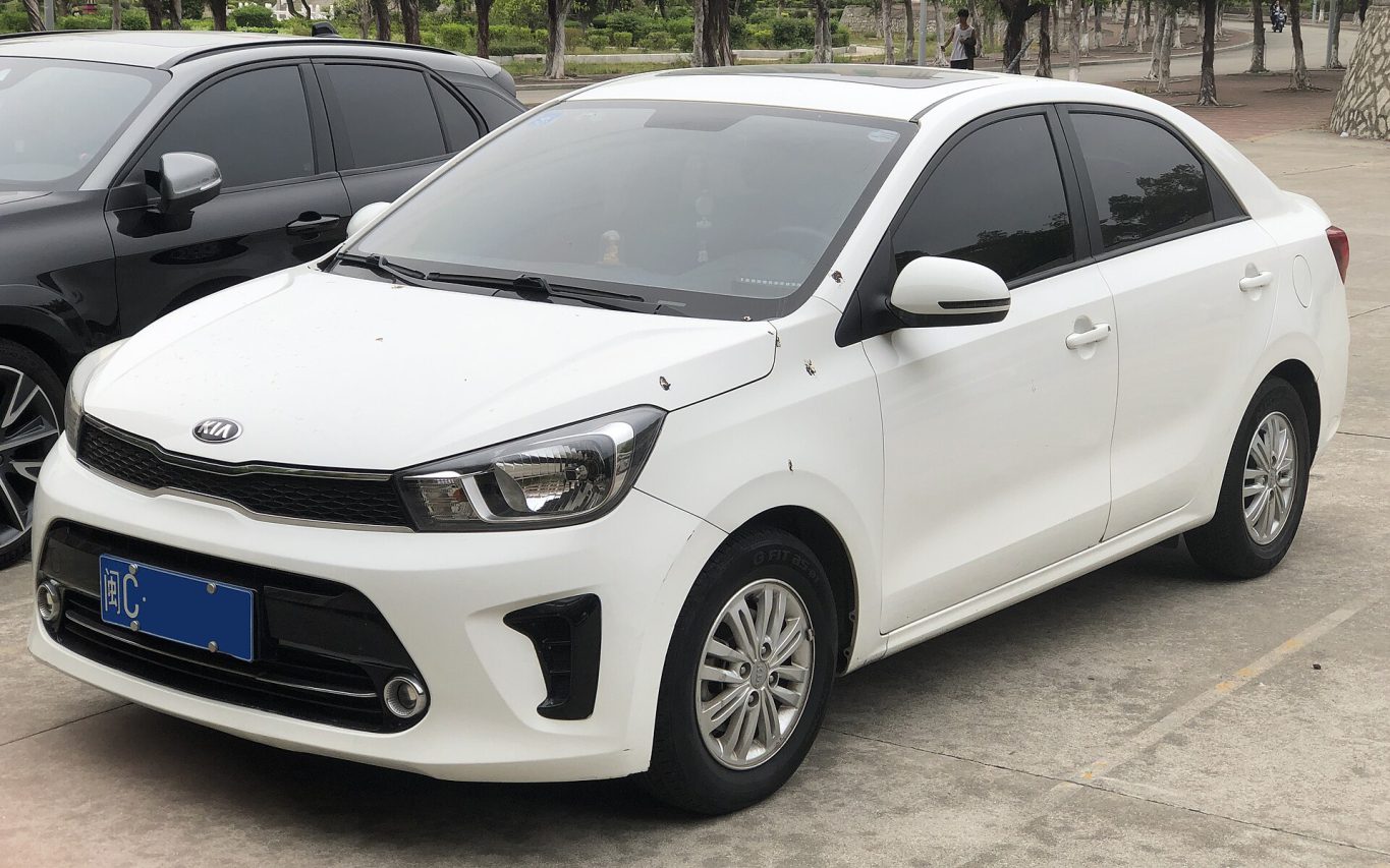 Kia Soluto — ảnh 1