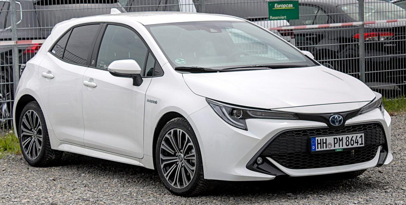 Toyota Corolla Altis — ảnh 1