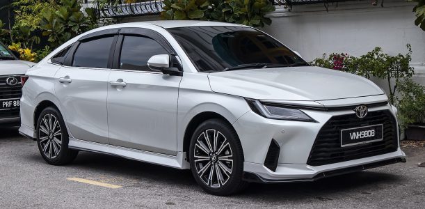Lệ phí trước bạ ô tô 2026: mức thu từng loại xe và cách tính đúng