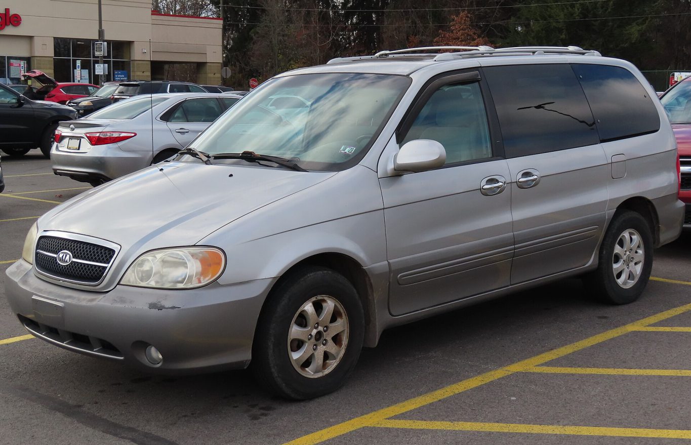 Kia Carnival — ảnh 3