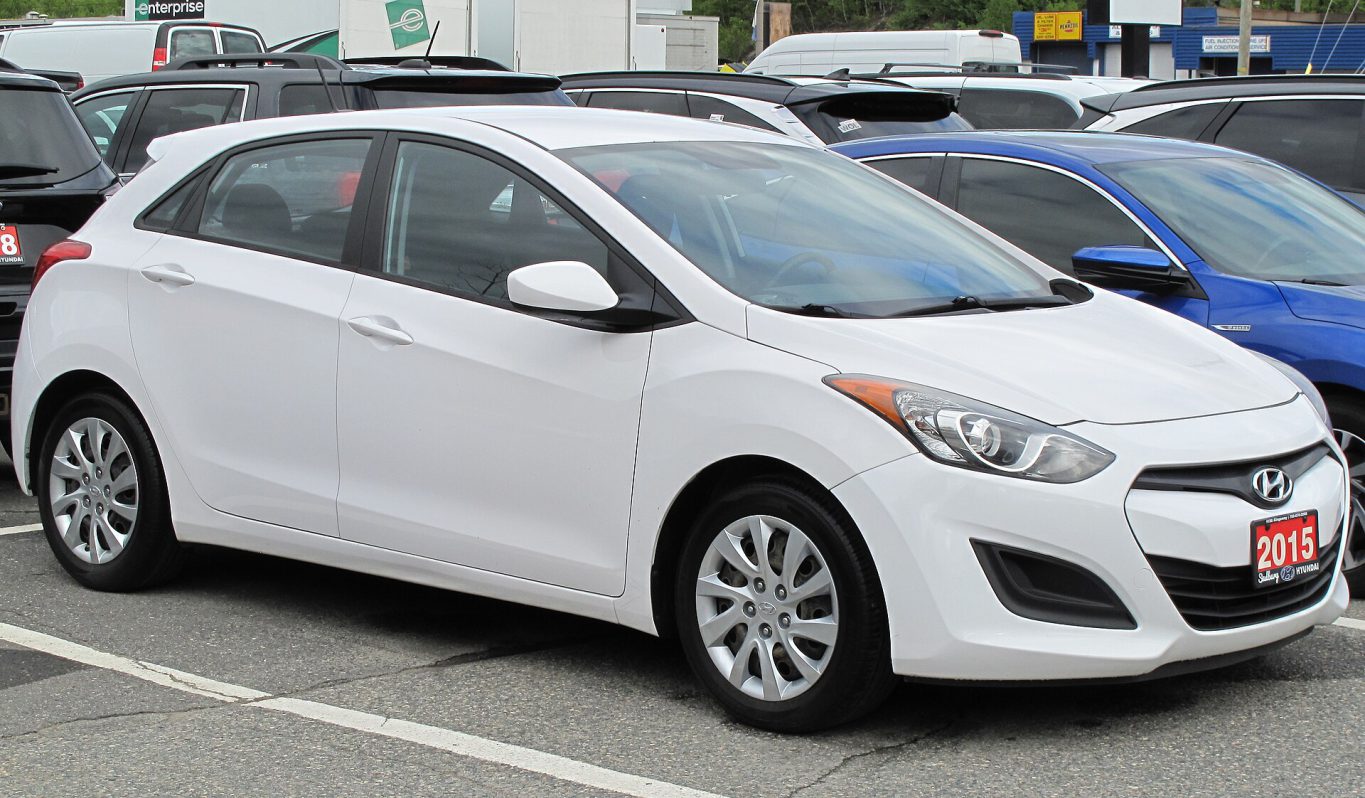 Hyundai Elantra — ảnh 7