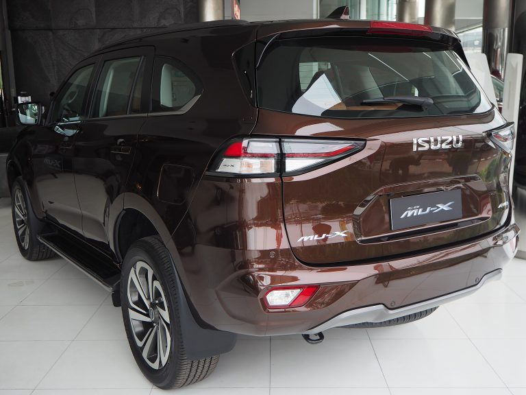 Isuzu mu-X tại Cần Thơ