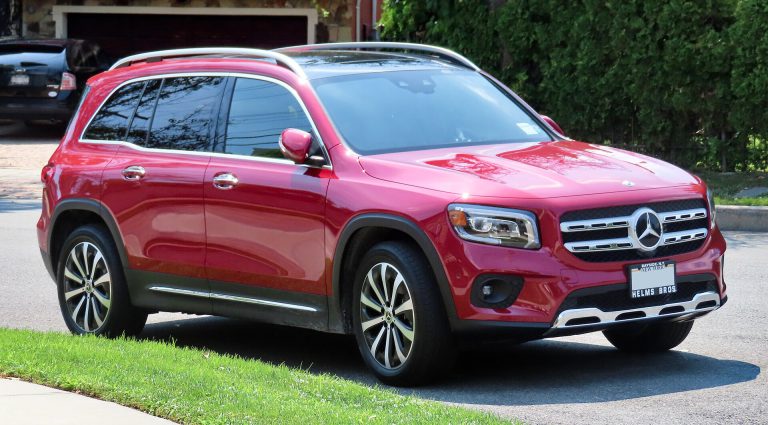 Mercedes-Benz GLB tại Cần Thơ