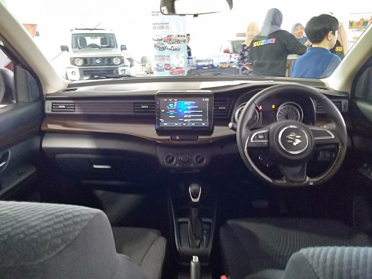 Suzuki XL7 Hybrid tại Cần Thơ