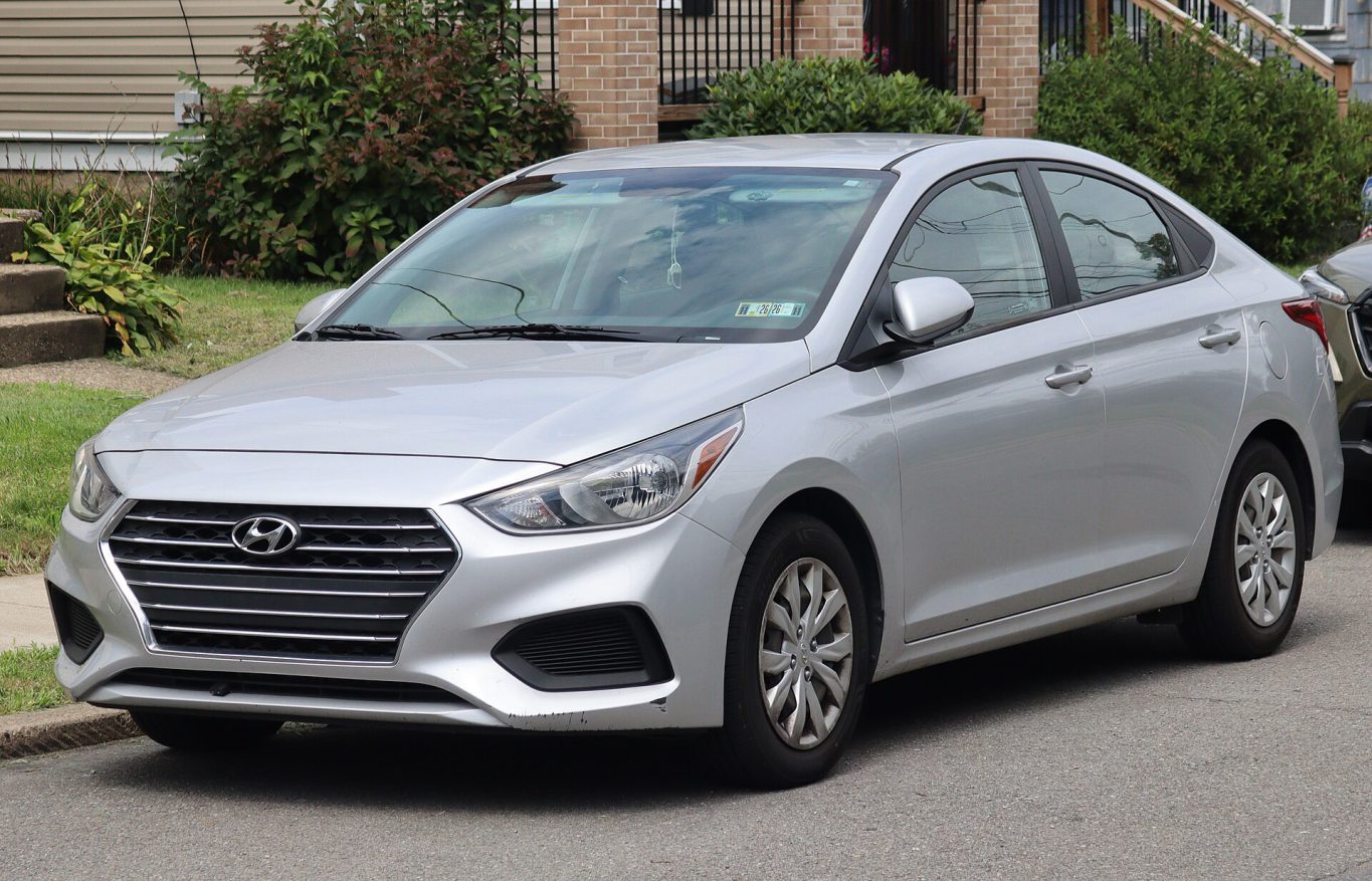 Hyundai Accent — ảnh 4