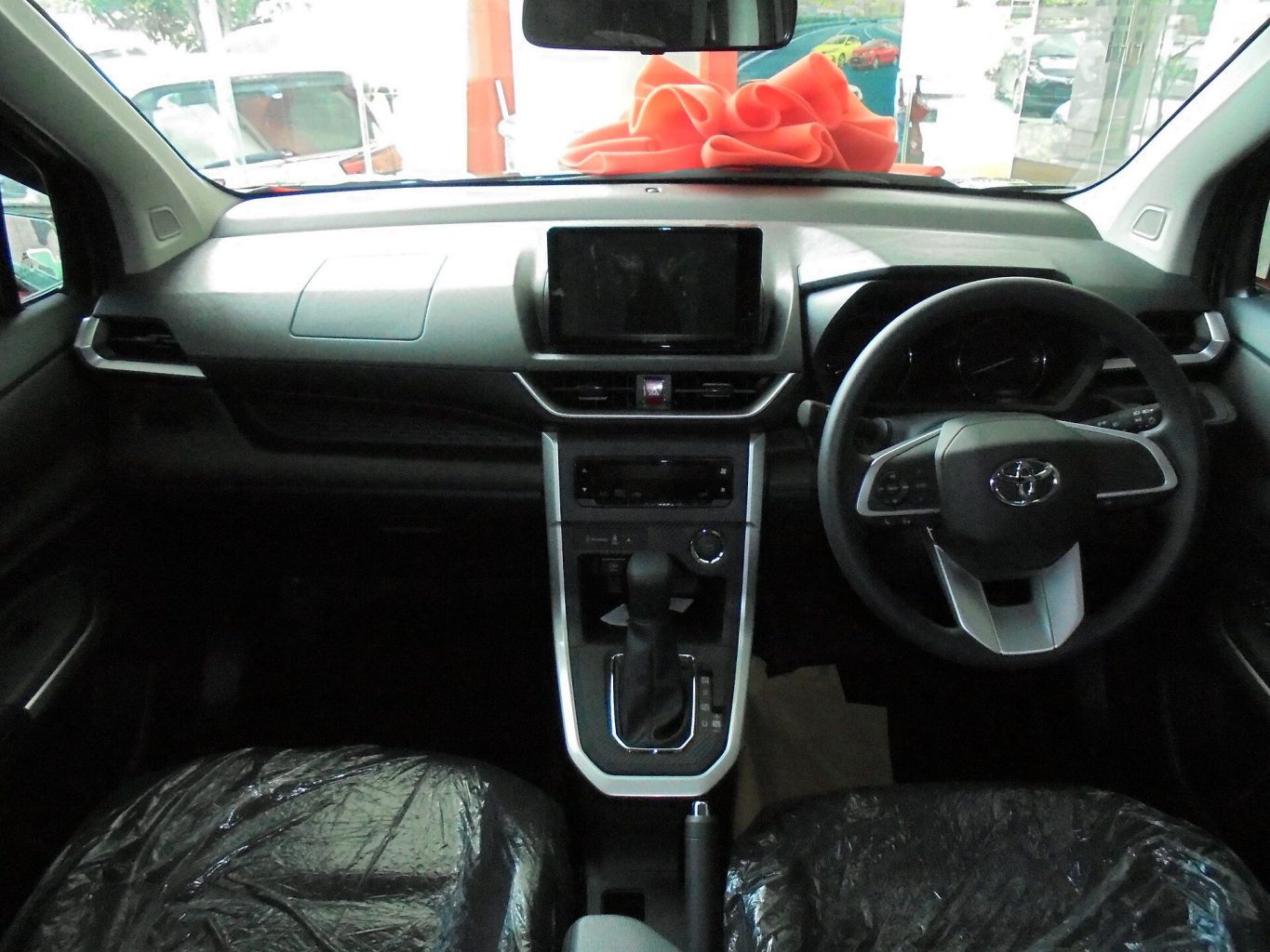 Toyota Veloz Cross — ảnh 9