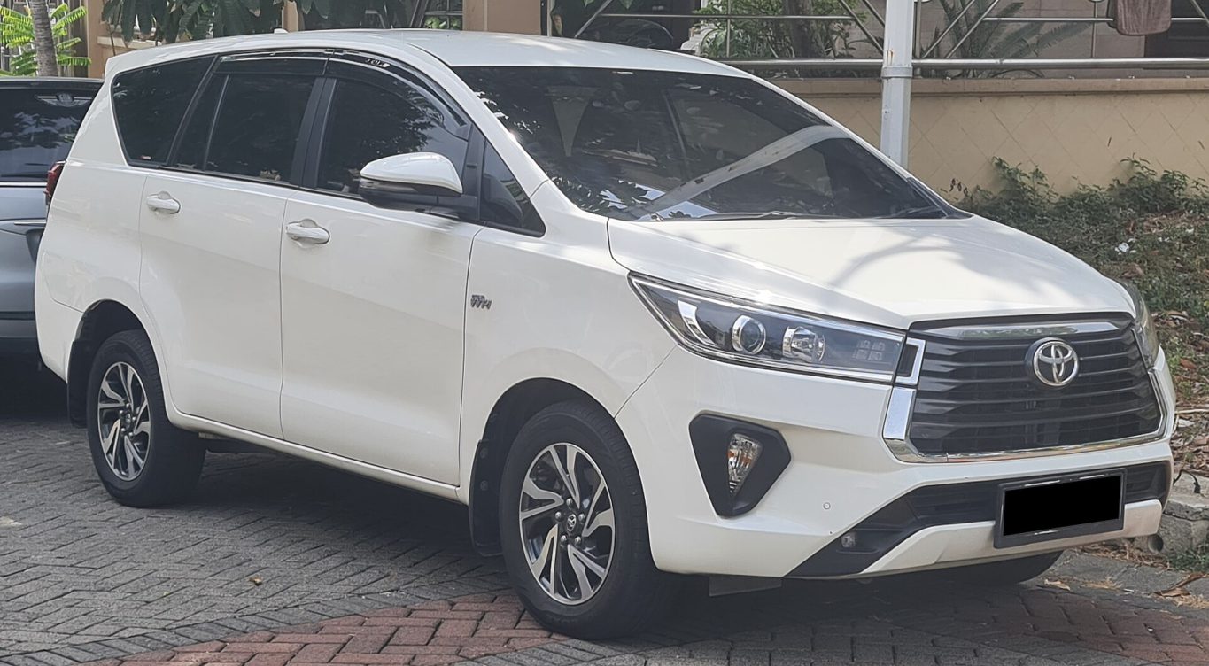 Toyota Innova Cross — ảnh 5