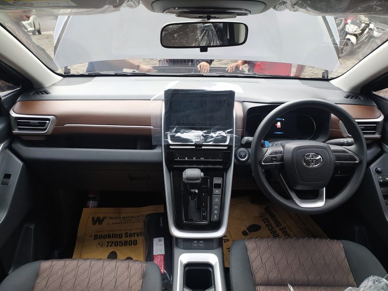 Toyota Innova Cross tại Cần Thơ