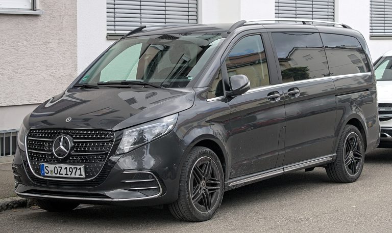 Mercedes-Benz V-Class tại Cần Thơ