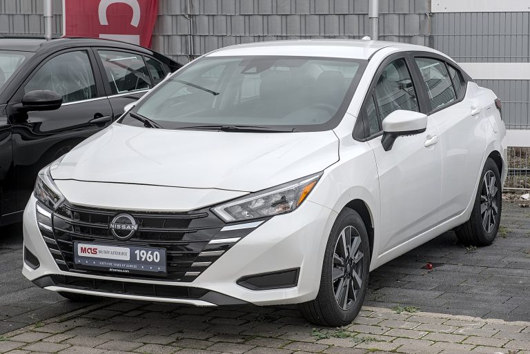 Nissan Almera tại Cần Thơ