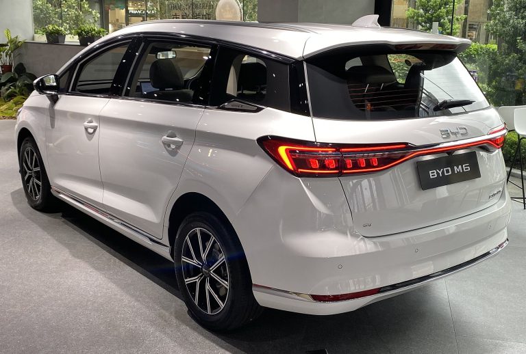 BYD M6 tại Cần Thơ