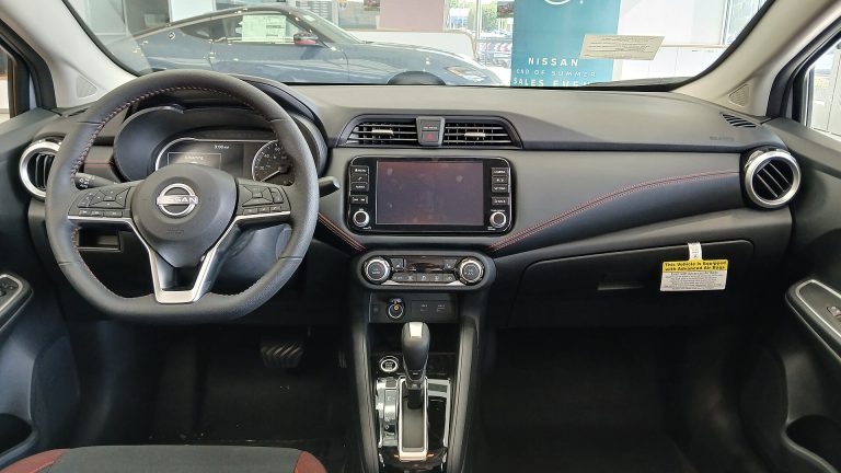 Nissan Almera tại Cần Thơ
