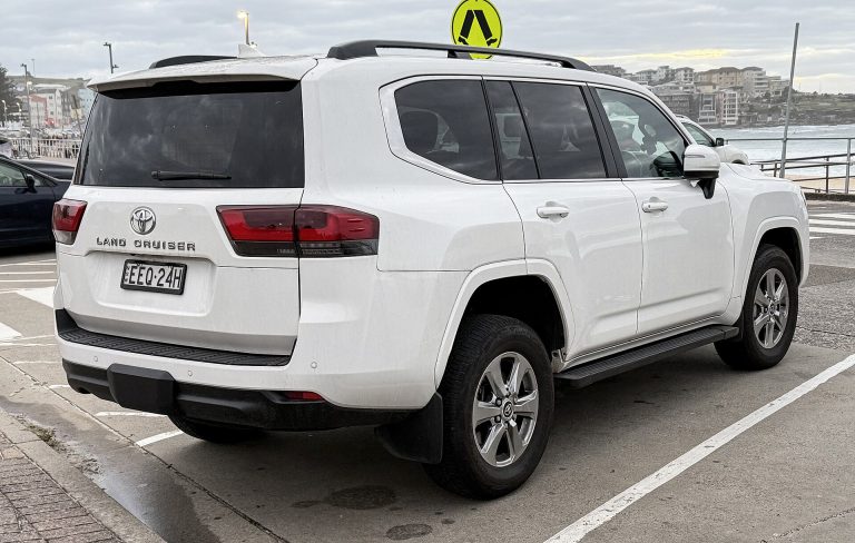 Toyota Land Cruiser tại Cần Thơ