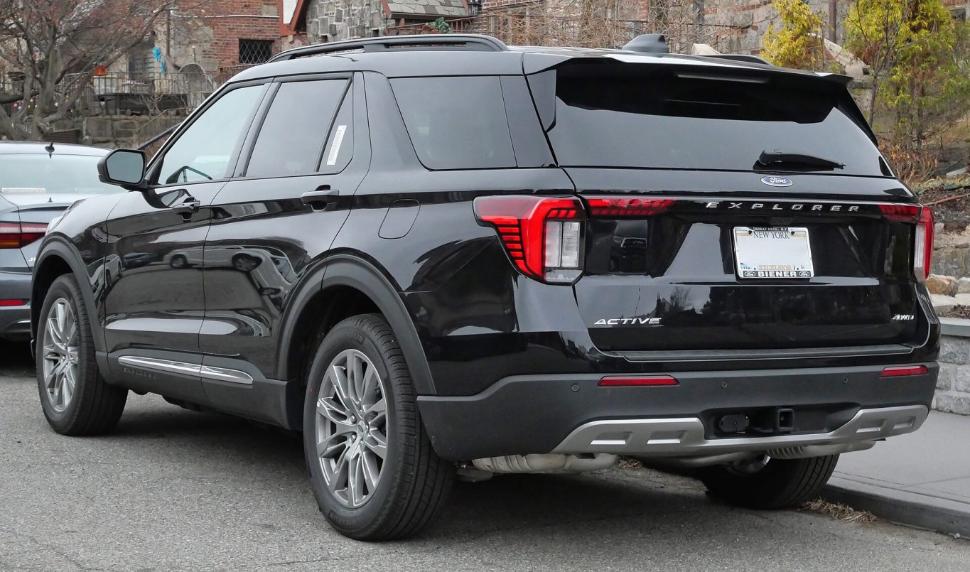 Nội thất Ford Explorer — Ford Explorer tại Cần Thơ