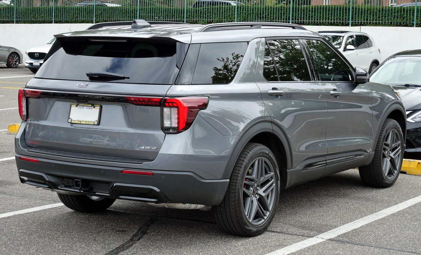 Ford Explorer — ảnh 7