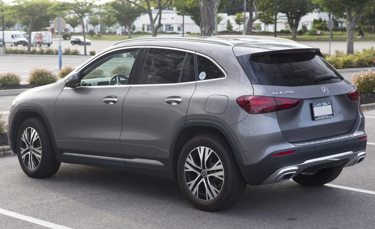 Mercedes-Benz GLA tại Cần Thơ