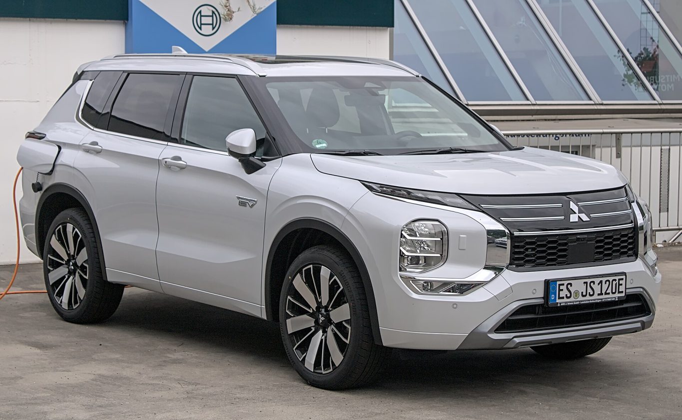 Mitsubishi Outlander — ảnh 9