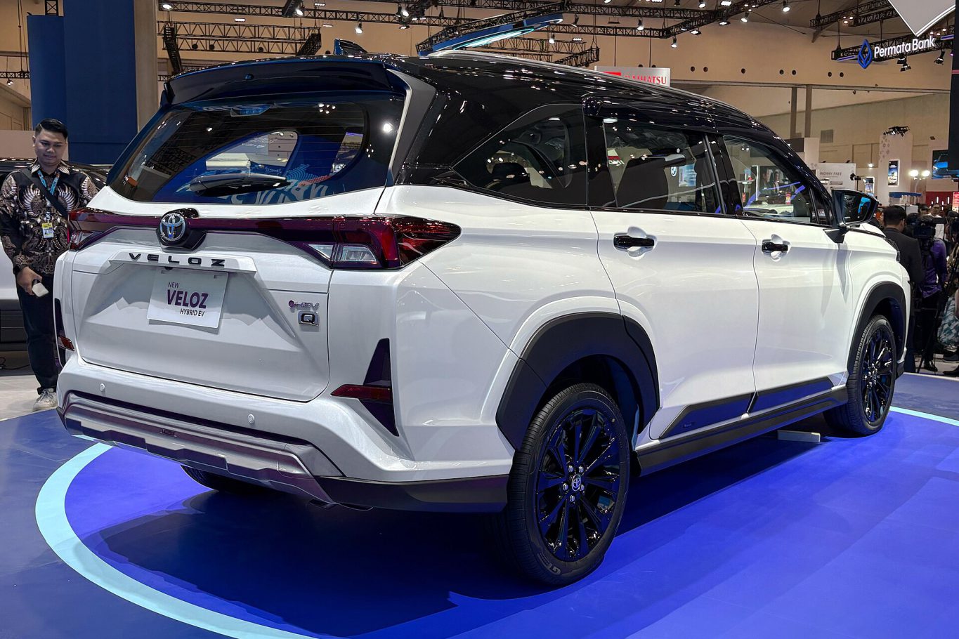 Toyota Veloz Cross — ảnh 6