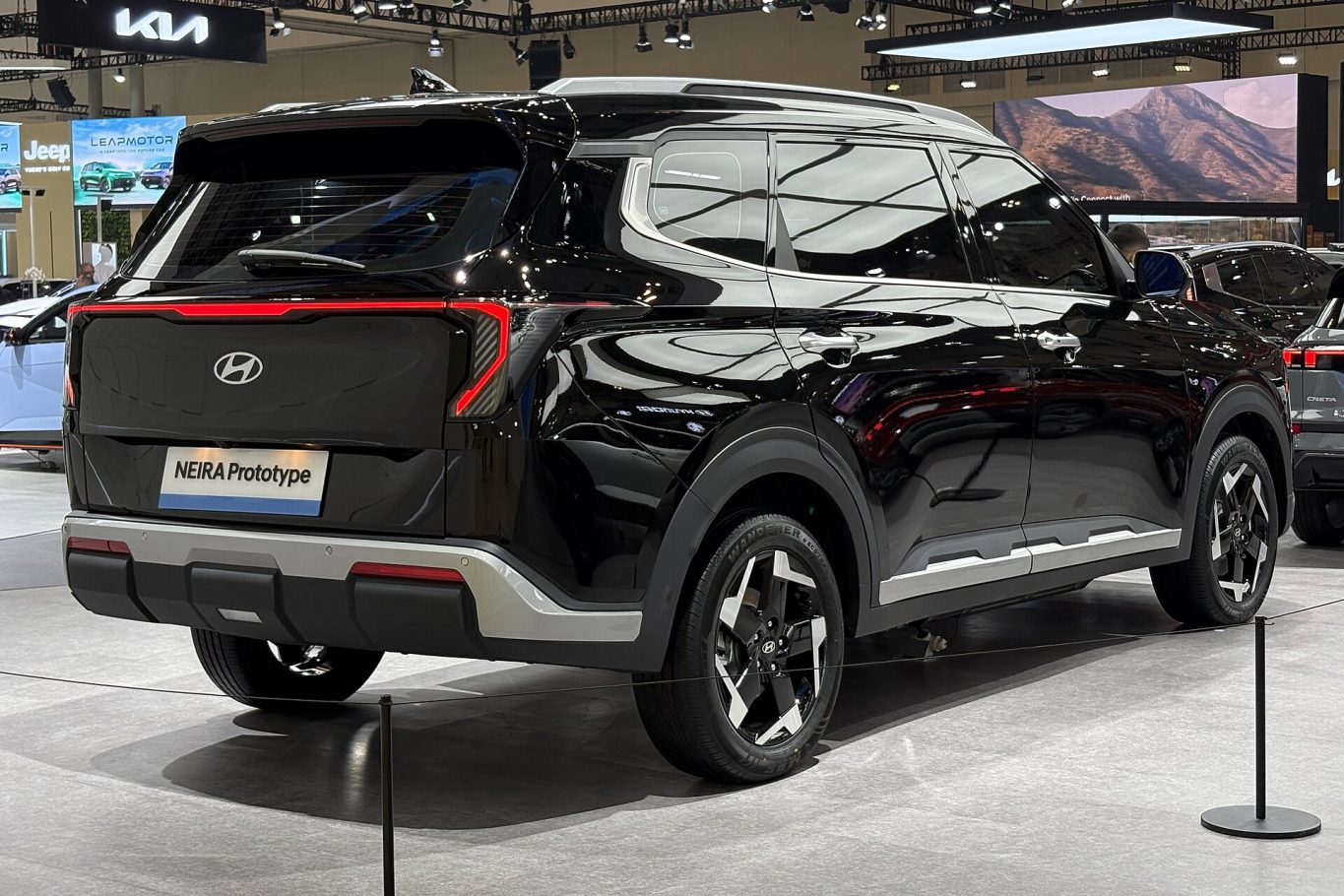 Kia Carens Clavis — ảnh 3