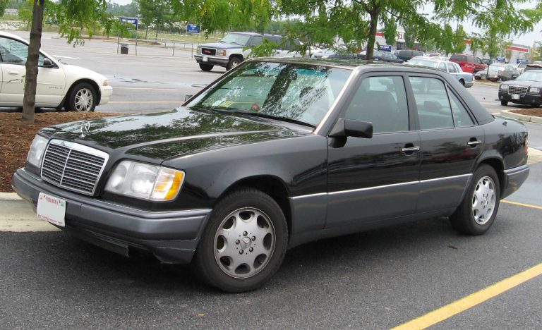 Mercedes-Benz E-Class tại Cần Thơ
