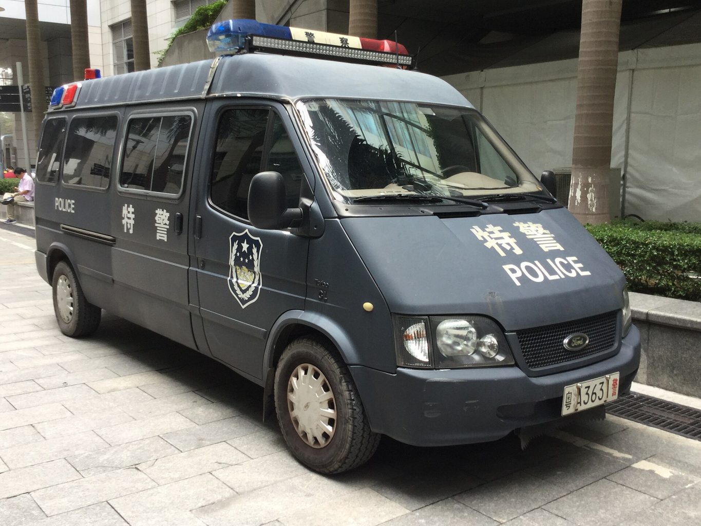 Ford Transit — ảnh 5