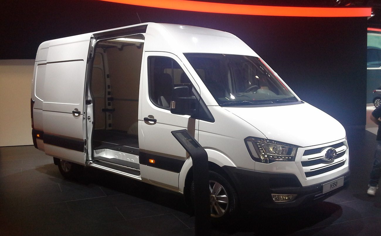 Hyundai Solati — ảnh 4