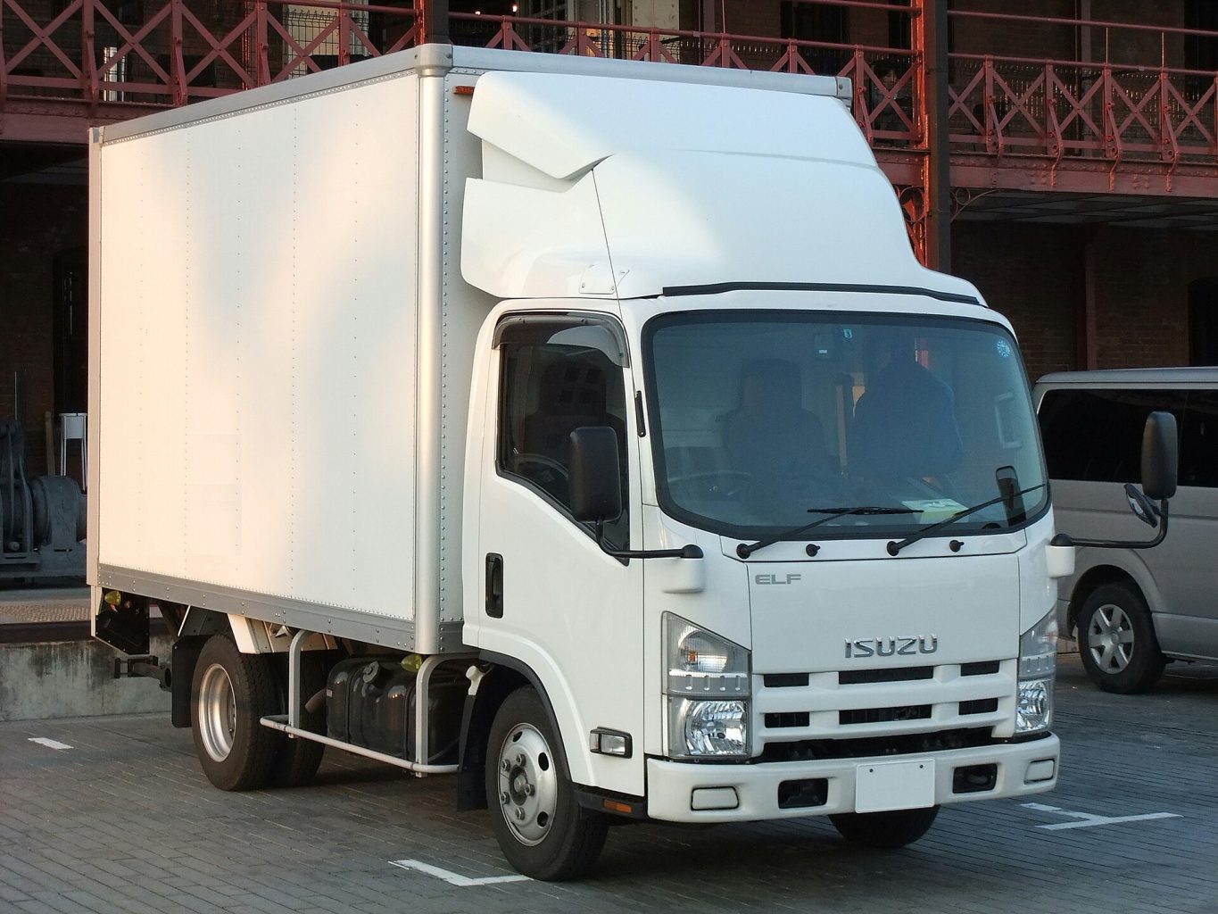 Isuzu NPR — ảnh 7