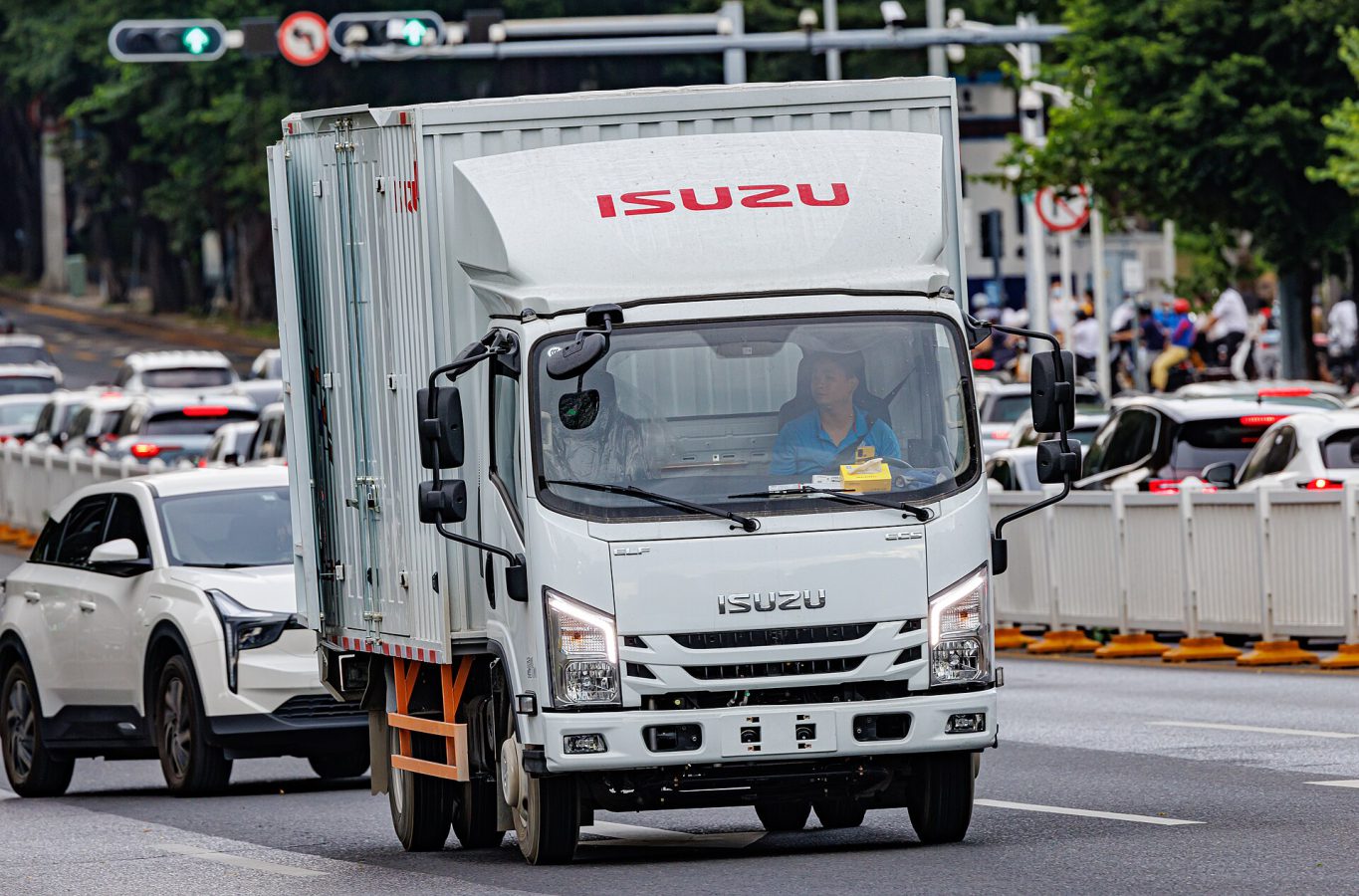 Isuzu NMR — ảnh 8
