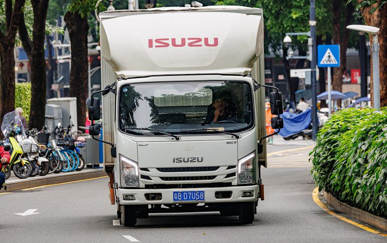 Isuzu NMR tại Cần Thơ