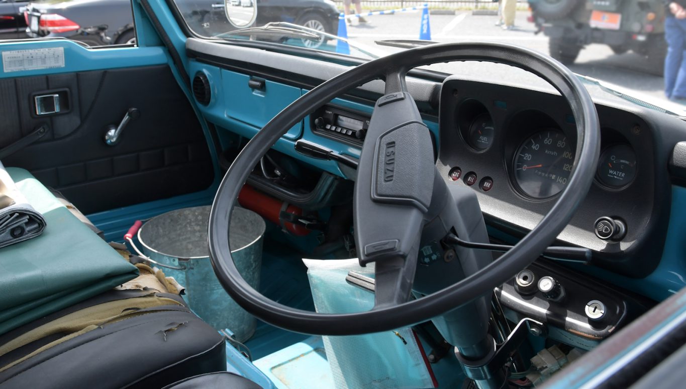 Isuzu NPR — ảnh 3