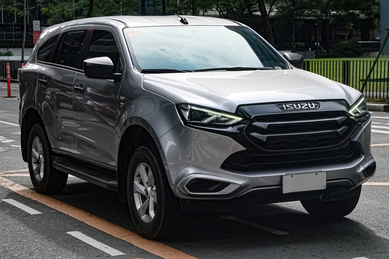 Isuzu mu-X — ảnh 9