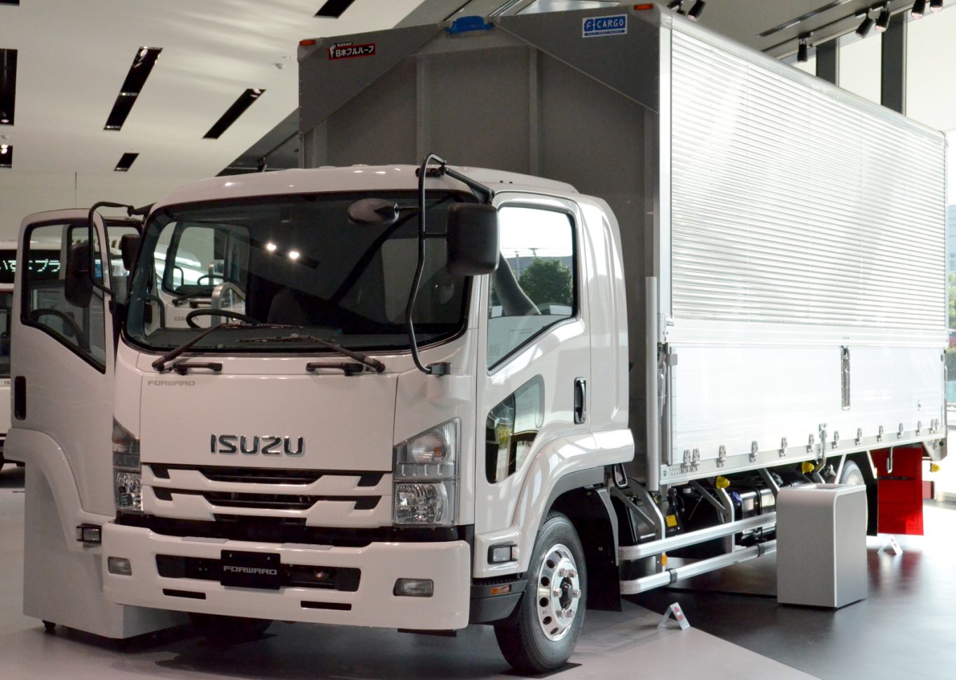 Isuzu FRR — ảnh 1