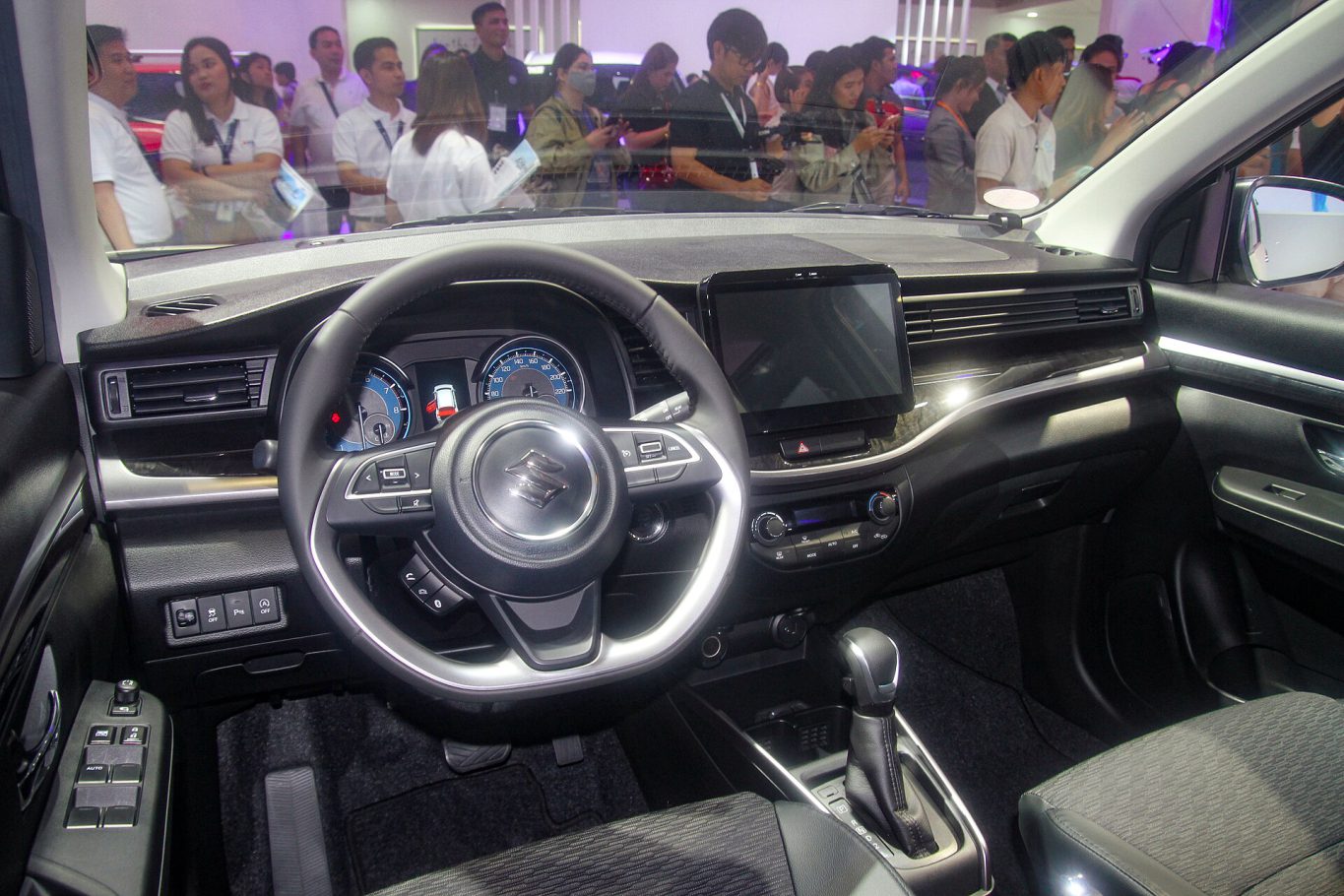 Suzuki Ertiga Hybrid — ảnh 9