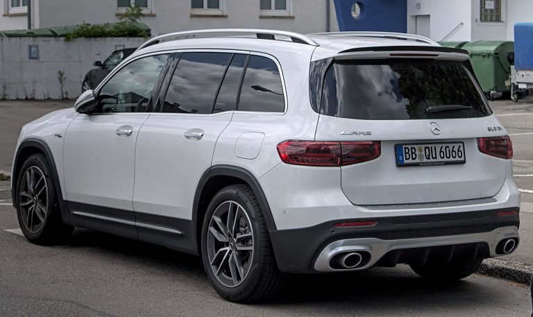 Mercedes-Benz GLB tại Cần Thơ