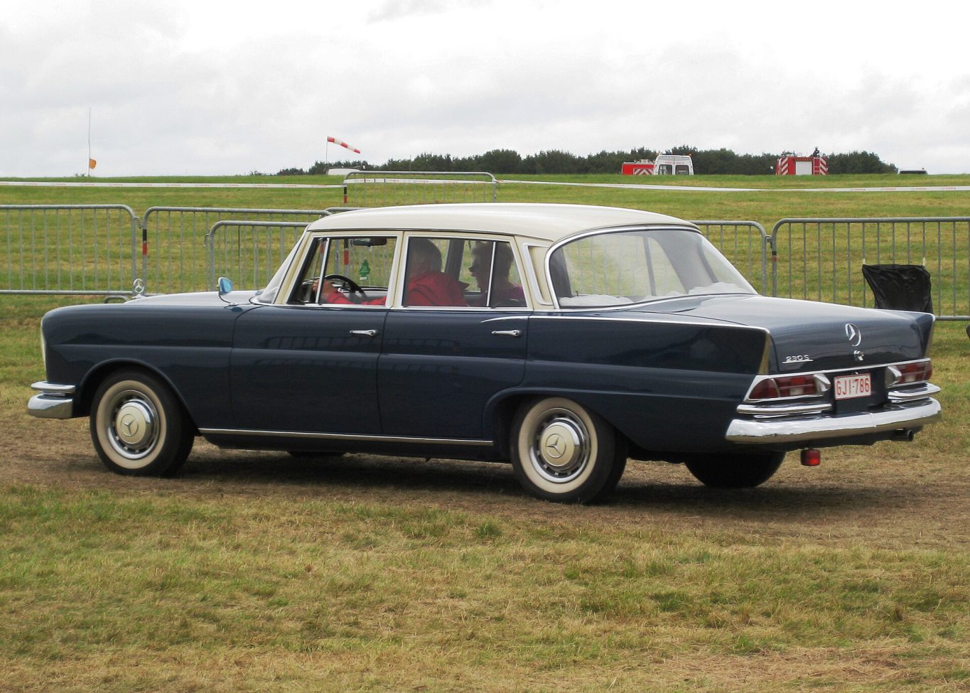 Mercedes-Benz S-Class — ảnh 7