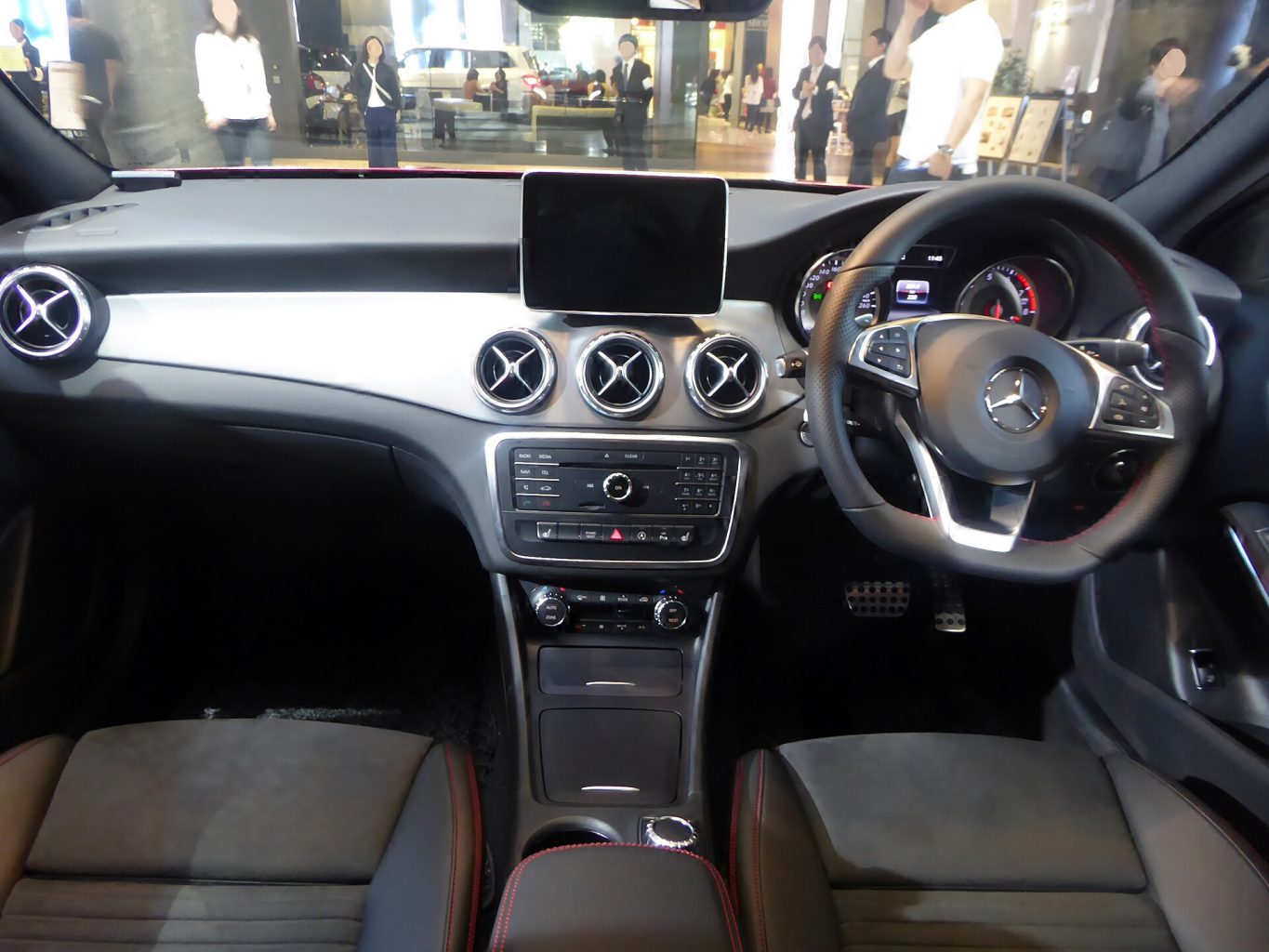 Mercedes-Benz GLA — ảnh 4
