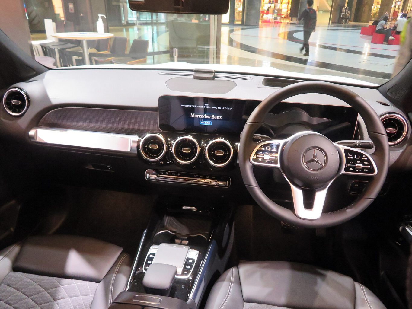 Mercedes-Benz GLB — ảnh 9