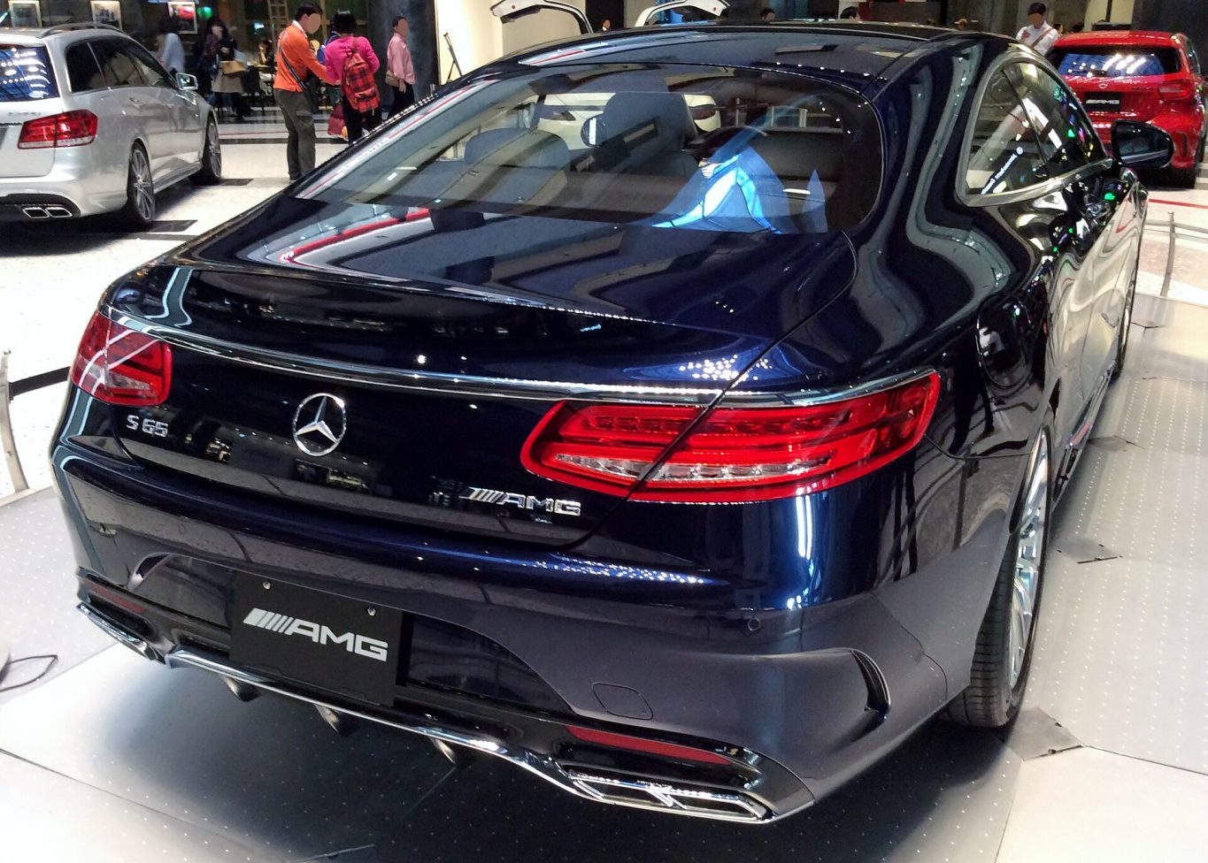 Ngoại thất Mercedes-Maybach S-Class — Mercedes-Maybach S-Class tại Cần Thơ
