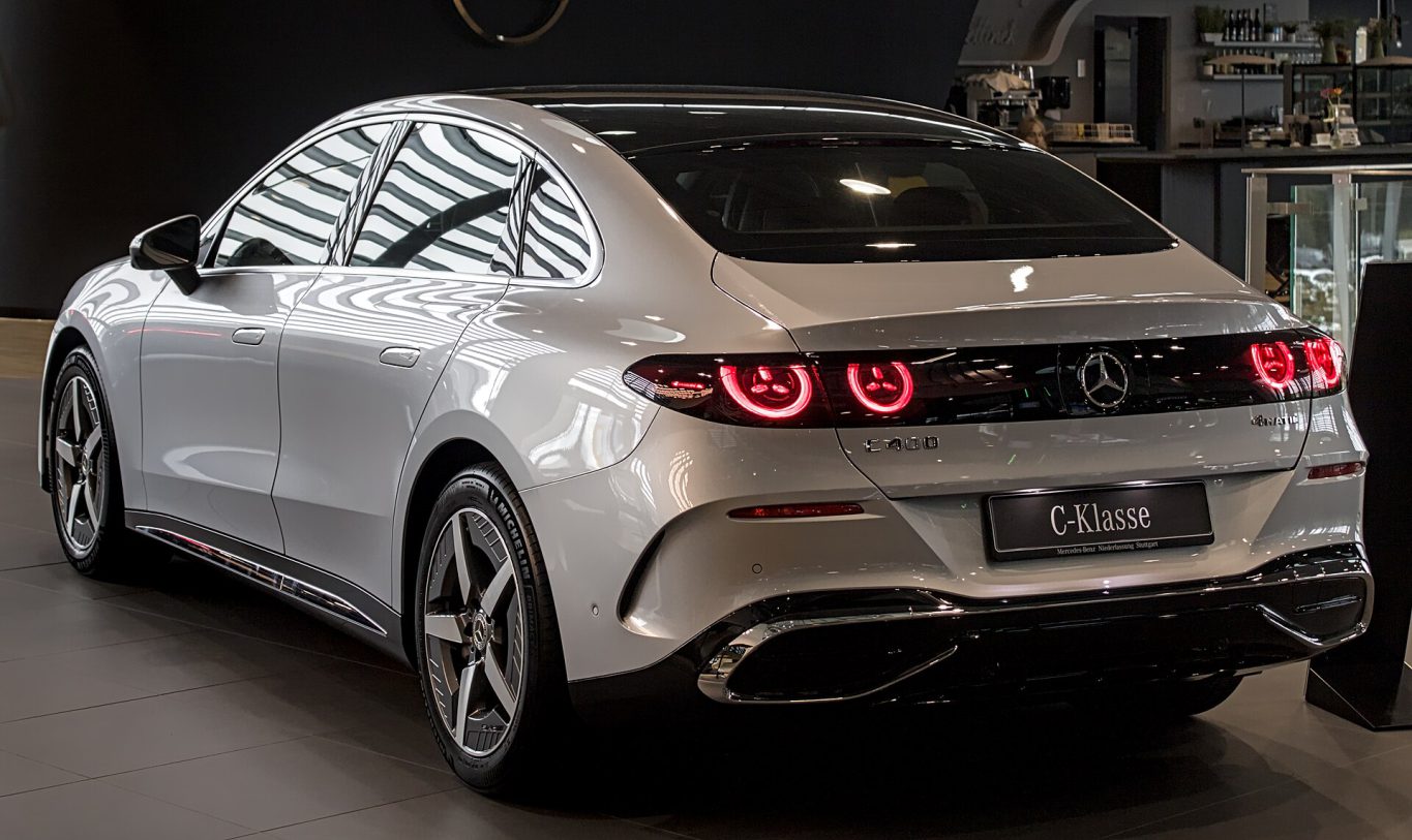 Mercedes-Benz C-Class — ảnh 8
