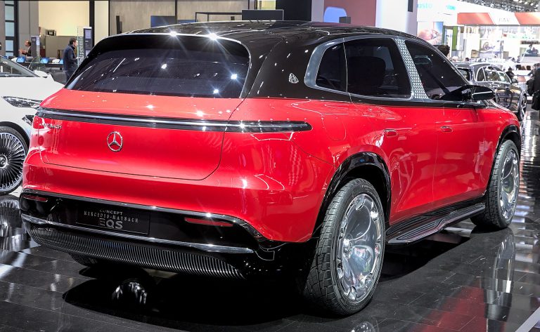 Mercedes-Benz EQS SUV tại Cần Thơ