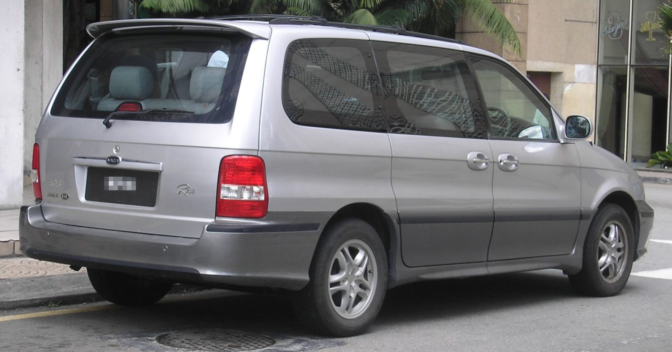 Kia Carnival — ảnh 8