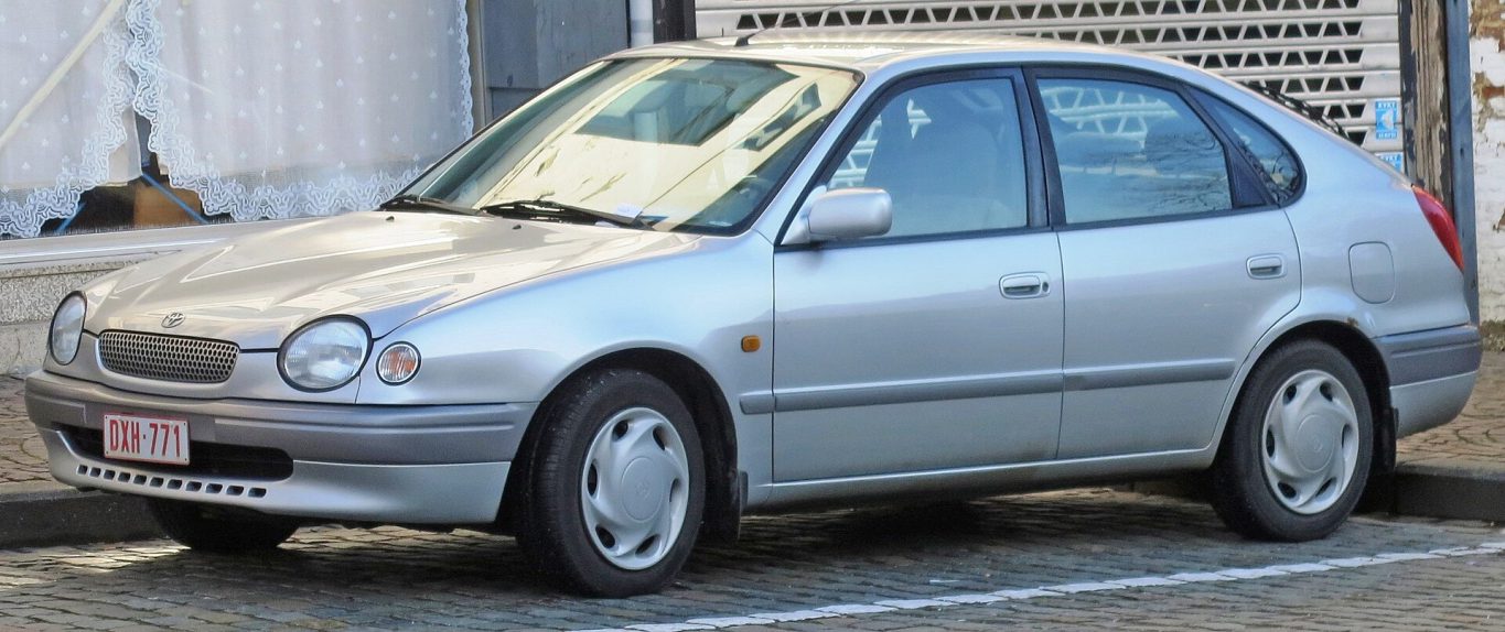 Toyota Corolla Altis — ảnh 8