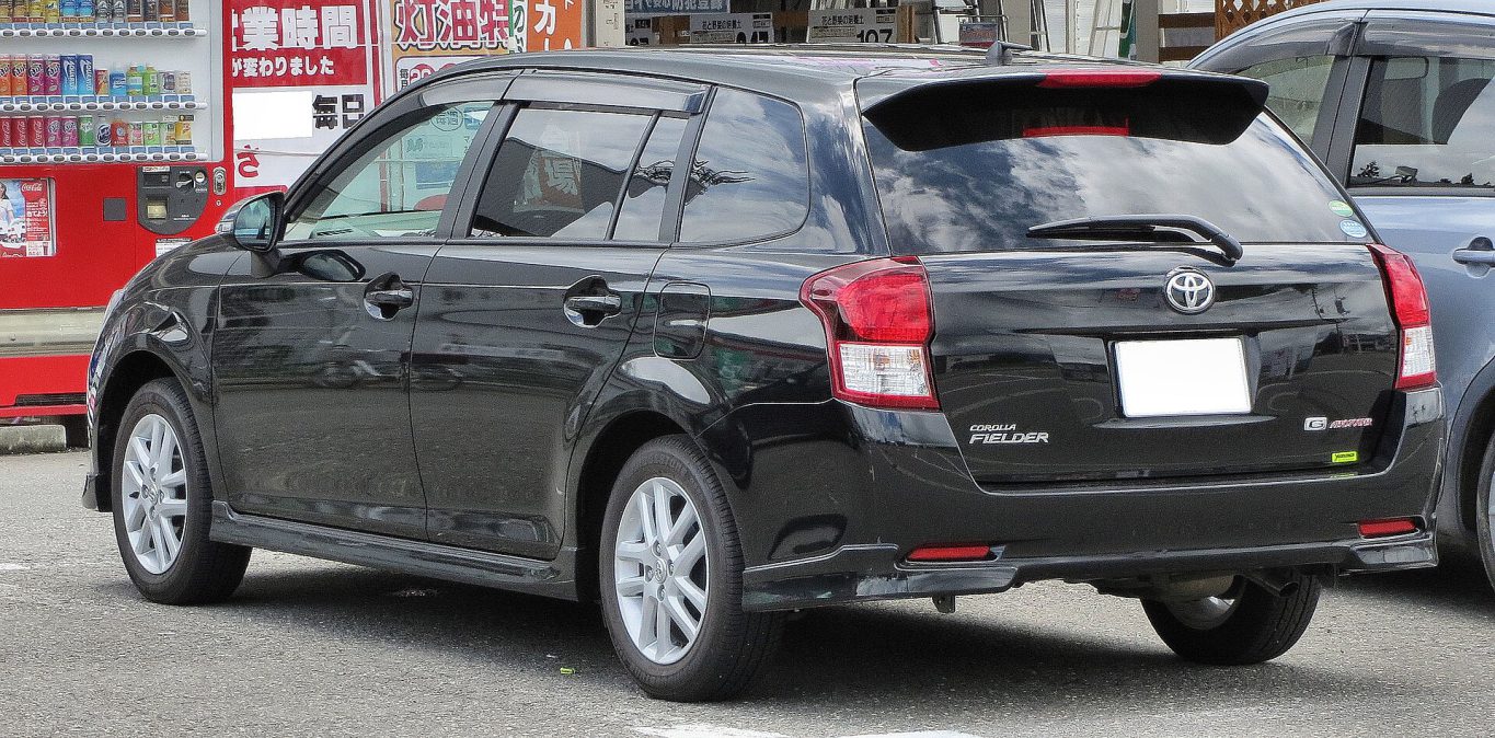 Toyota Corolla Altis — ảnh 6