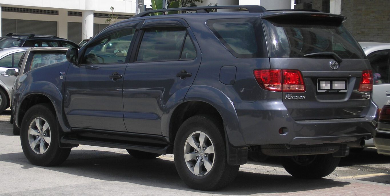 Toyota Fortuner — ảnh 8