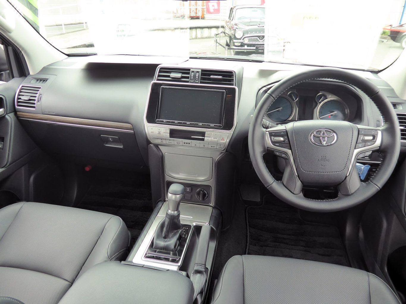 Toyota Land Cruiser Prado — ảnh 6